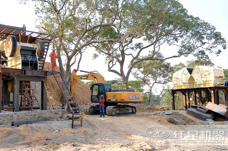 二級(jí)破碎設(shè)備生產(chǎn)現(xiàn)場