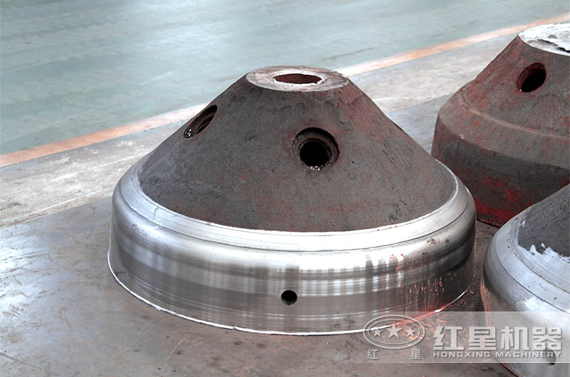 hp300圓錐破碎機(jī)每小時(shí)產(chǎn)多少噸？多少錢一臺(tái)？